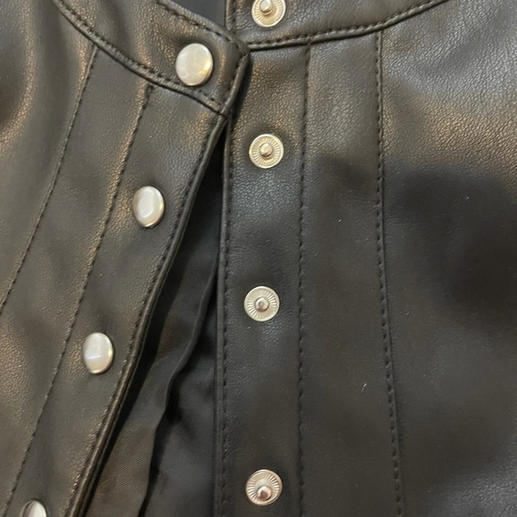 zara black faux leather snap button jacket size M - Picture 4 of 4